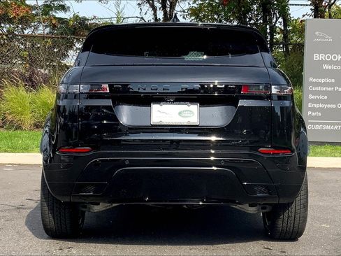 Used 2025 Land Rover Range Rover Evoque Dynamic SE image 4