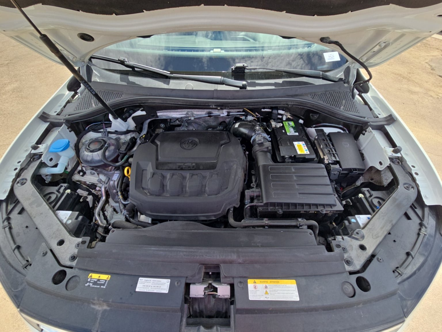 Used 2023 Volkswagen Tiguan SE AWD/4WD image 20