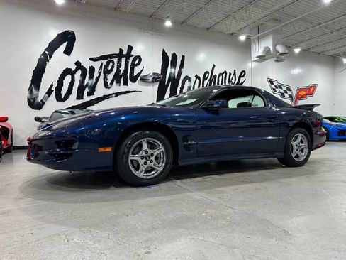 Used 2000 Pontiac Firebird Formula w/ Security Pkg RWD image 18