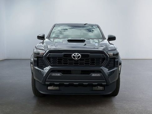 Used 2025 Toyota Tacoma TRD Sport w/ TRD Sport Premium Package AWD/4WD image 8