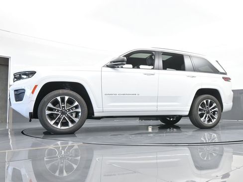 Used 2024 Jeep Grand Cherokee Overland image 51