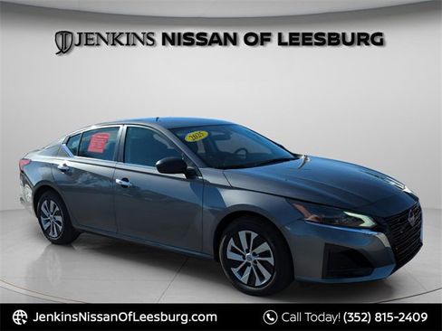 Certified 2025 Nissan Altima 2.5 S image 1