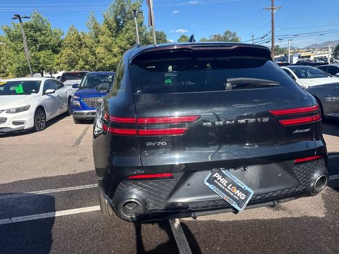 Used 2022 Genesis GV70 3.5T Sport w/ Sport Prestige Package AWD/4WD image 10