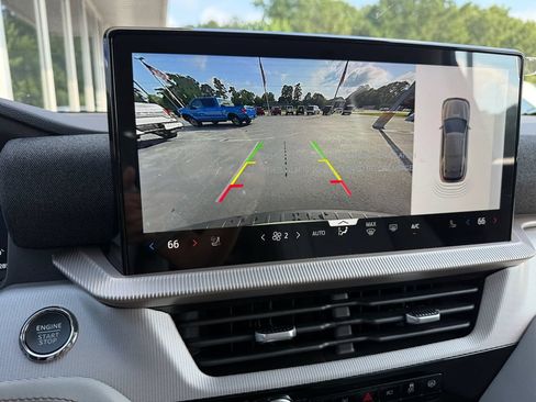 New 2026 Ford Explorer Active w/ Active Comfort Package RWD image 16