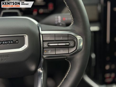 Used 2024 GMC Acadia Denali w/ Super Cruise Package image 20