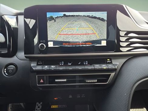 Used 2026 Toyota Camry SE w/ Convenience Package image 32