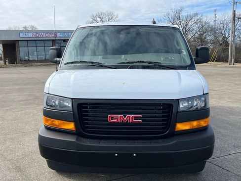 New 2025 GMC Savana 2500 Extended w/ Driver Convenience Package image 9