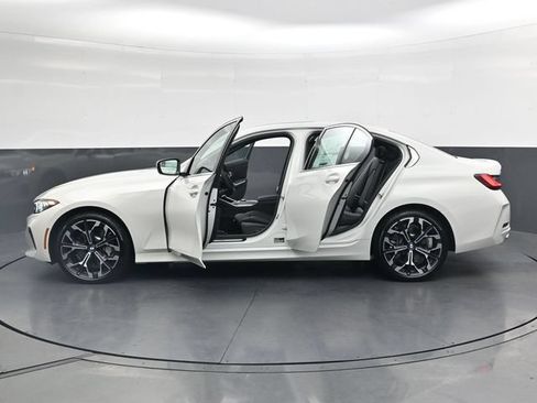 New 2026 BMW 330i xDrive Sedan w/ Premium Package AWD/4WD image 41