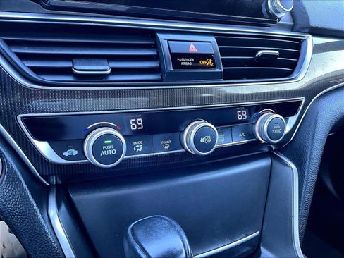 Used 2020 Honda Accord Sport image 26