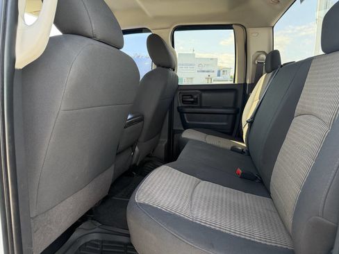 Used 2010 Dodge Ram 1500 Truck ST w/ SXT Appearance Group image 15