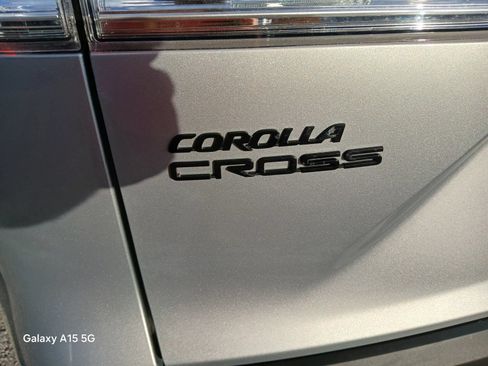 Used 2024 Toyota Corolla Cross AWD Hybrid image 15