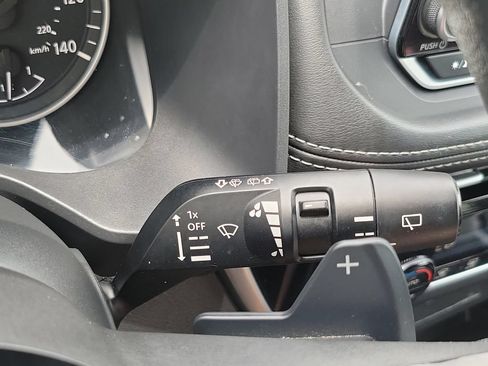 Used 2023 Nissan Rogue SV AWD/4WD image 17