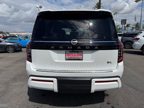 New 2026 Nissan Armada SL w/ Captain's Chari Seat Package RWD image 5