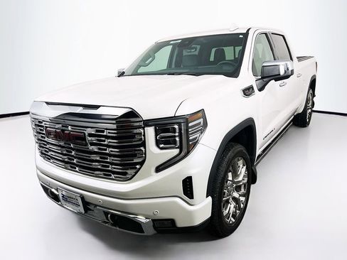 Used 2025 GMC Sierra 1500 Denali w/ Denali Reserve Package image 3