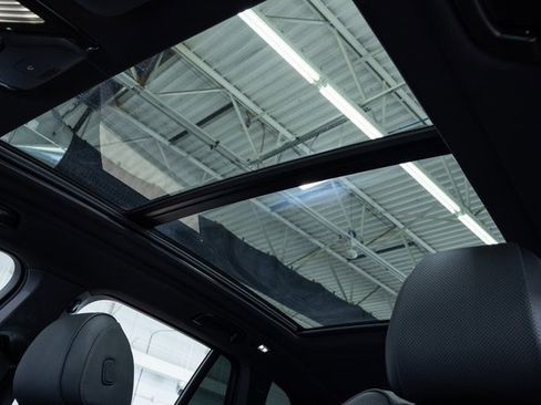 Used 2025 BMW X5 xDrive40i w/ M Sport Package image 12