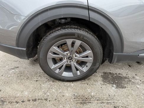 Used 2022 Ford Explorer XLT w/ Equipment Group 202A image 28