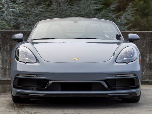 Certified 2024 Porsche 718 Boxster image 8