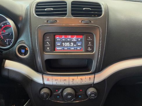 Used 2020 Dodge Journey SE w/ SE Popular Equipment Group image 21