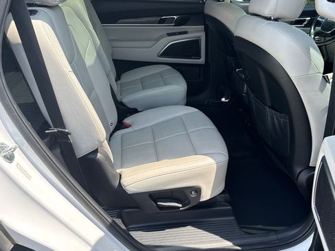 Used 2020 Kia Telluride SX FWD image 15