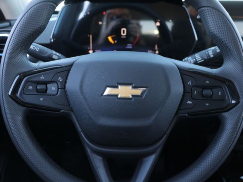 New 2026 Chevrolet Trax LT w/ LPO, Blackout Package image 17