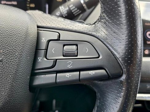 Used 2019 Cadillac XT4 Sport FWD image 22