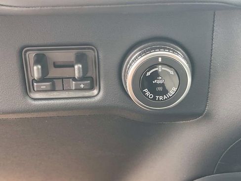New 2026 Lincoln Navigator L Reserve AWD/4WD image 34