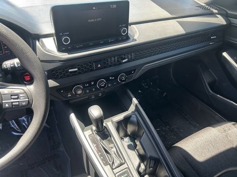 Used 2023 Honda Accord EX image 23