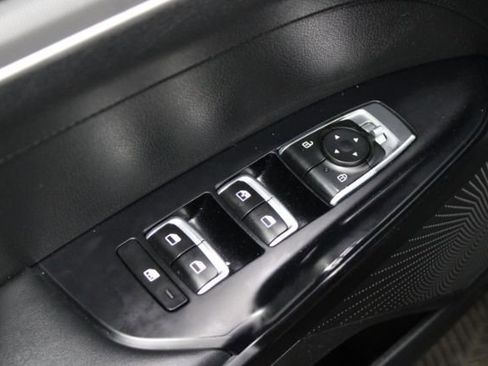 Used 2022 Kia K5 LXS image 9