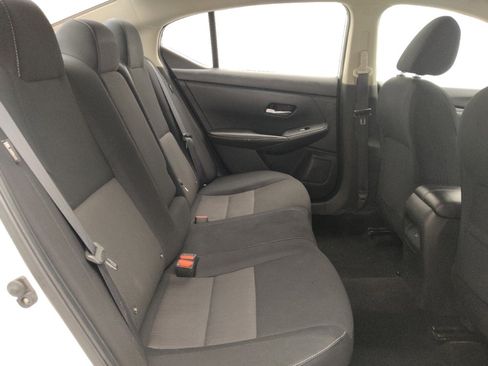 Used 2022 Nissan Sentra SV FWD image 19