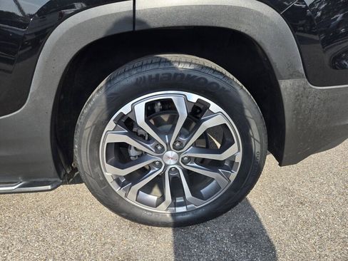 Used 2020 GMC Terrain SLT w/ Preferred Package FWD image 9