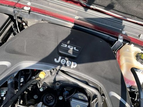 Used 2021 Jeep Wrangler Unlimited Sport AWD/4WD image 34
