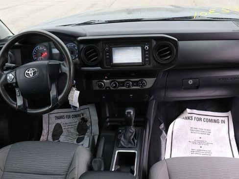 Used 2017 Toyota Tacoma 4x4 Access Cab image 12
