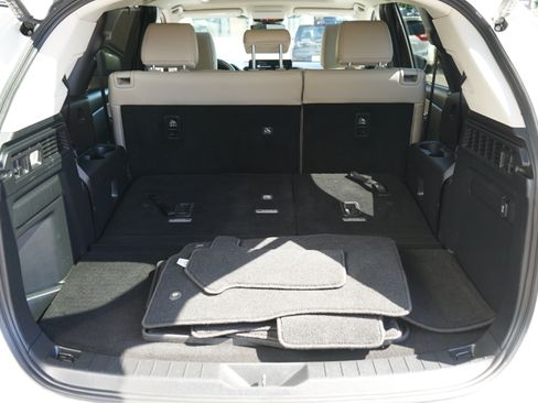 Certified 2024 MAZDA CX-90 Plug-In Hybrid w/ Preferred AWD/4WD image 29