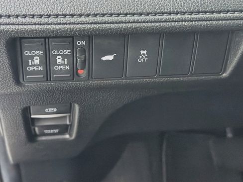 Used 2025 Honda Odyssey Sport-L image 16