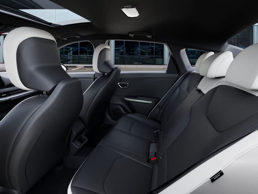 New 2026 Kia K4 GT-Line w/ GT-Line Premium Package FWD image 18