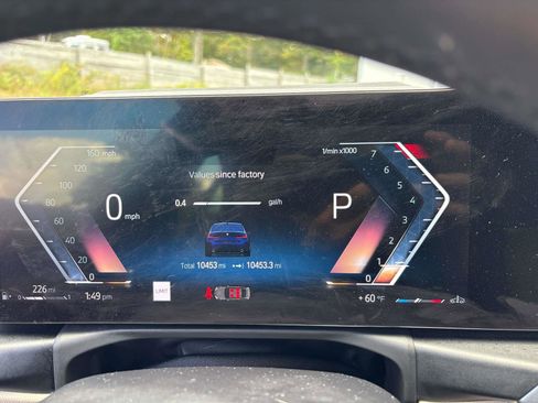 Used 2023 BMW 330i xDrive Sedan w/ Premium Package image 9