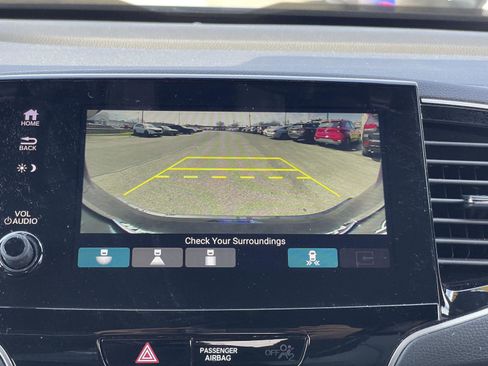 Used 2023 Honda Passport EX-L image 10