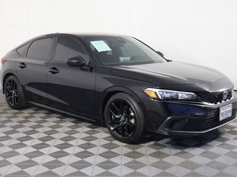 Used 2024 Honda Civic Sport image 3