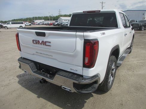 New 2026 GMC Sierra 1500 SLT w/ SLT Premium Package AWD/4WD image 5
