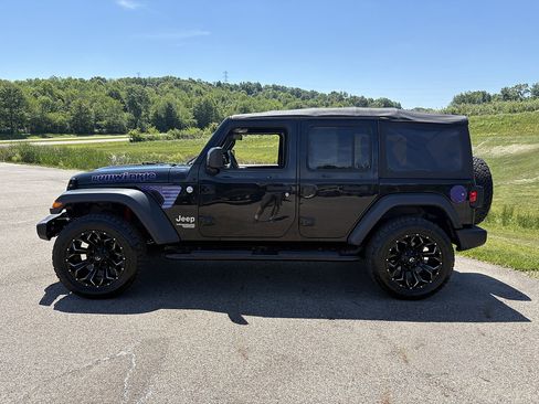 Used 2018 Jeep Wrangler Unlimited Sport S AWD/4WD image 2