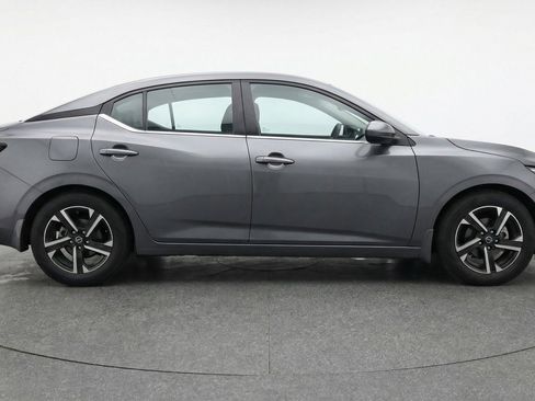 Used 2025 Nissan Sentra SV image 11