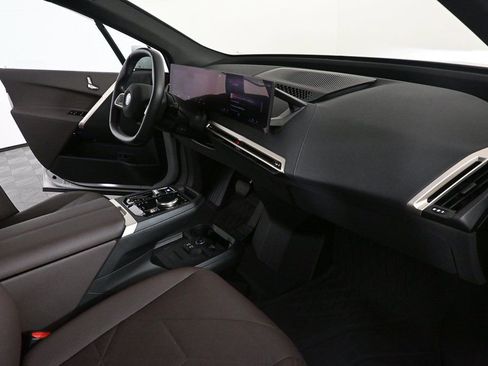 Used 2022 BMW iX xDrive50 w/ Sport Package image 23