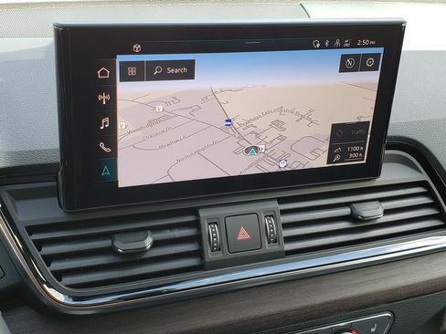 Used 2023 Audi Q5 2.0T Premium Plus w/ Premium Plus Package image 22