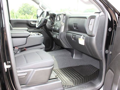 New 2026 Chevrolet Silverado 2500 Custom w/ Custom Value Package AWD/4WD image 6