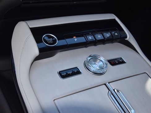 New 2025 Lincoln Navigator L Reserve image 34