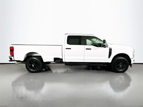 Used 2023 Ford F250 XL w/ STX Appearance Package AWD/4WD image 16