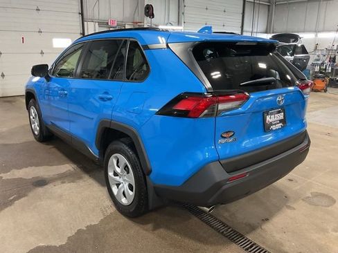 Used 2019 Toyota RAV4 LE image 5