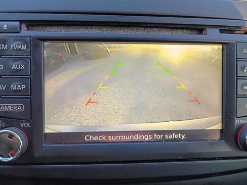 Used 2015 Nissan Sentra SR w/ SR Premium Package image 13