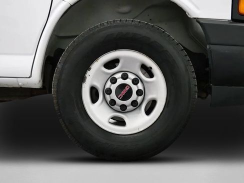 Used 2022 GMC Savana 2500 Extended RWD image 35