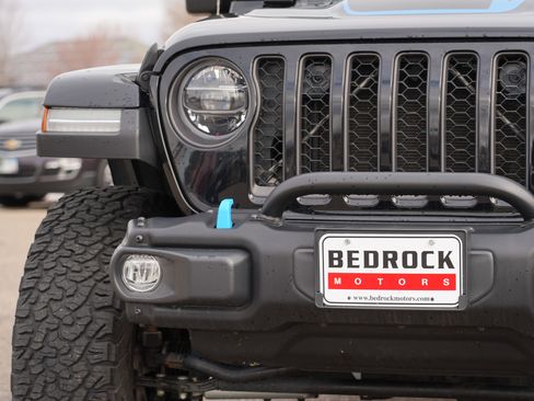 Used 2021 Jeep Wrangler Unlimited Rubicon 4xe w/ Steel Bumper Group AWD/4WD image 9
